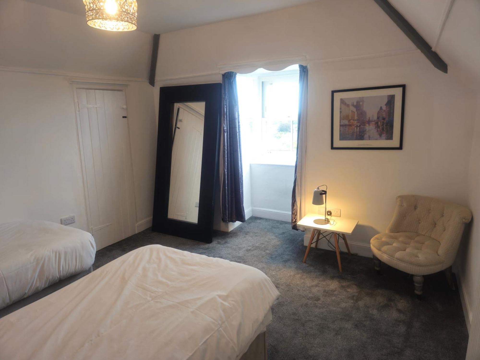 Exquisite 10 Bed Villa Hot Tub And Games Room บาร์นสเตเปิล ภายนอก รูปภาพ